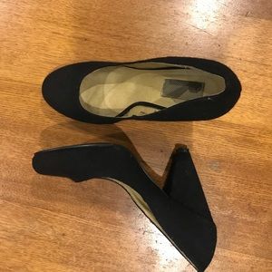 Black heels - Urban Outfitters